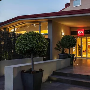 https://ibis-cornella.topbarcelonahotels.com